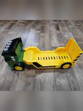 John Deere 2 Ft Mega Mover 2-in-1 Long Hauler Truck Lights Sounds Farm
